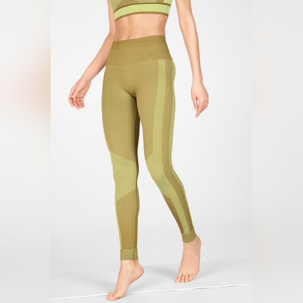 Fabletics High-Waisted Seamless Check Leggings